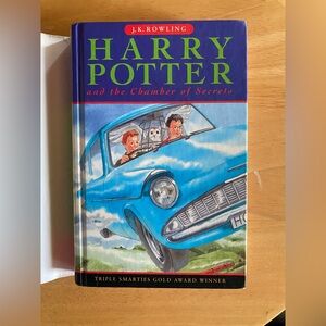 Harry Potter and the Chamber of Secrets by - Blue Cover